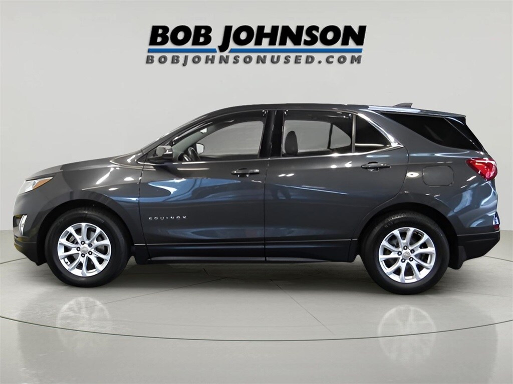 2018 Chevrolet Equinox LT photo 3