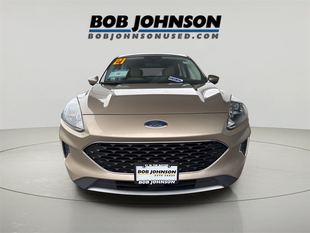 2021 Ford Escape SE photo 2