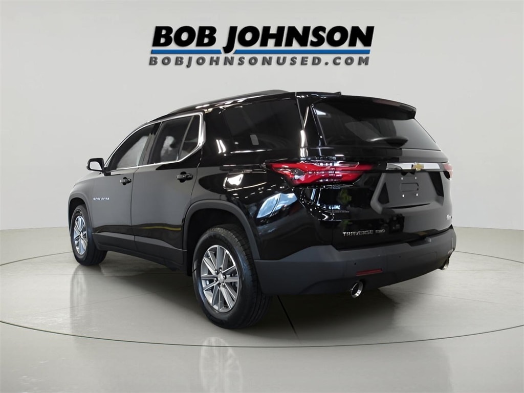 Used 2023 Chevrolet Traverse LT SUV
