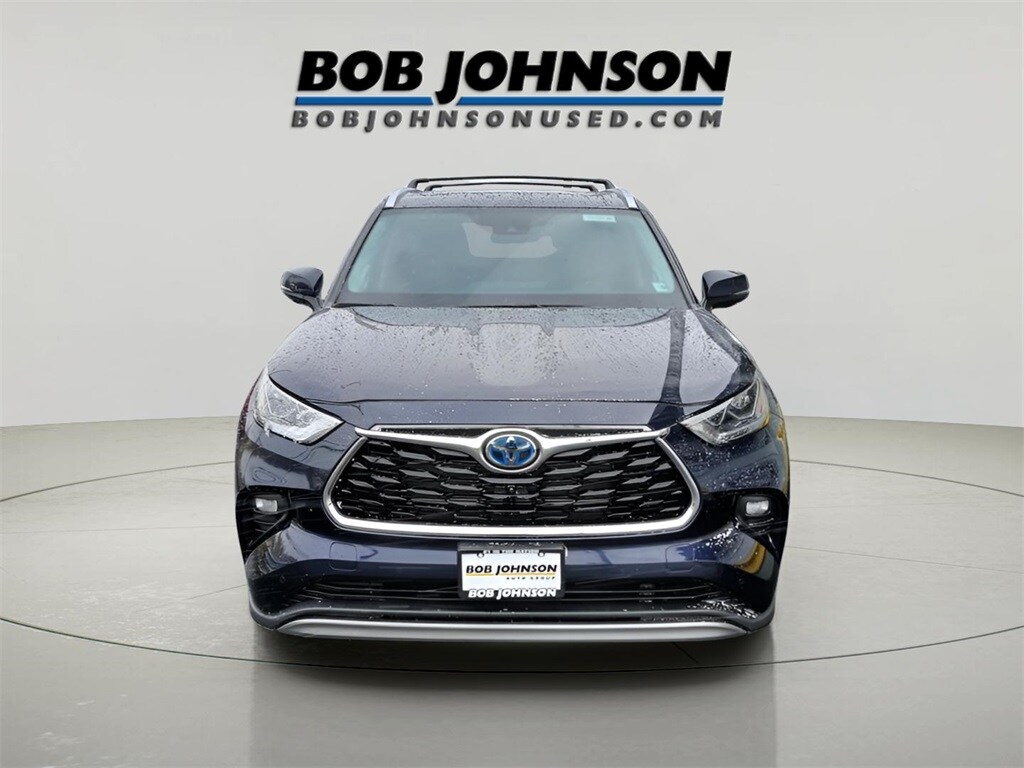 Used 2023 Toyota Highlander Hybrid Platinum SUV
