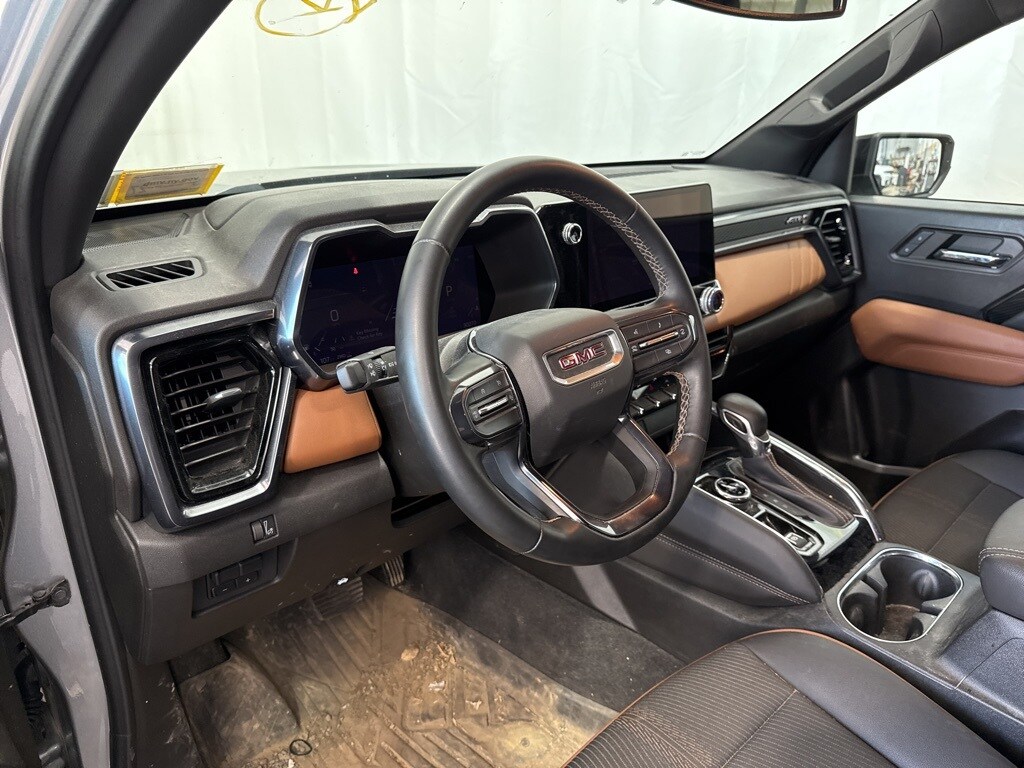 2024 Gmc Canyon AT4 photo 2