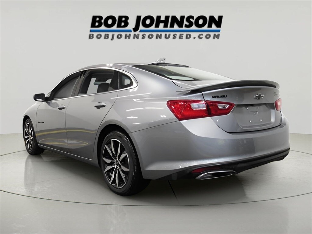 2023 Chevrolet Malibu RS photo 2