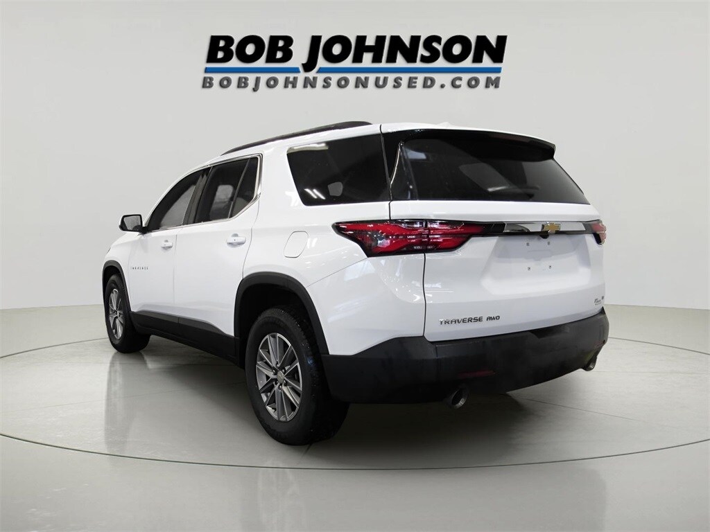 Used 2023 Chevrolet Traverse LT SUV
