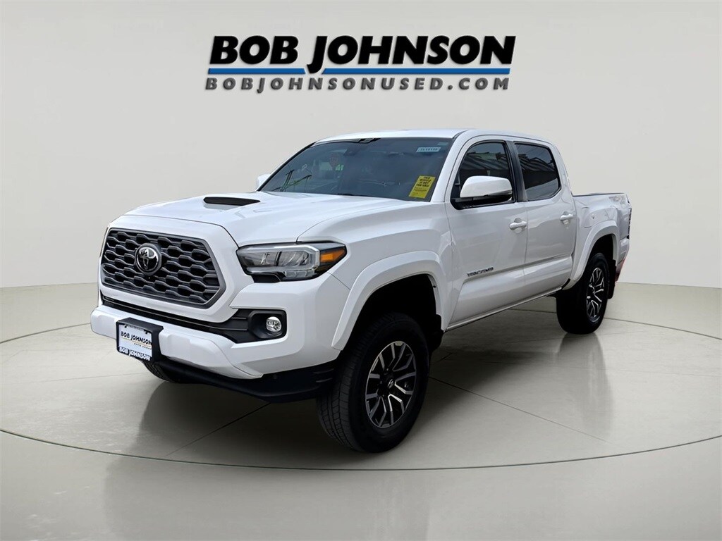 2023 Toyota Tacoma TRD Sport V6 photo 3