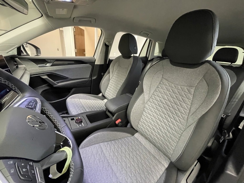 New 2025 Volkswagen Tiguan S 2.0T S 4MOTION