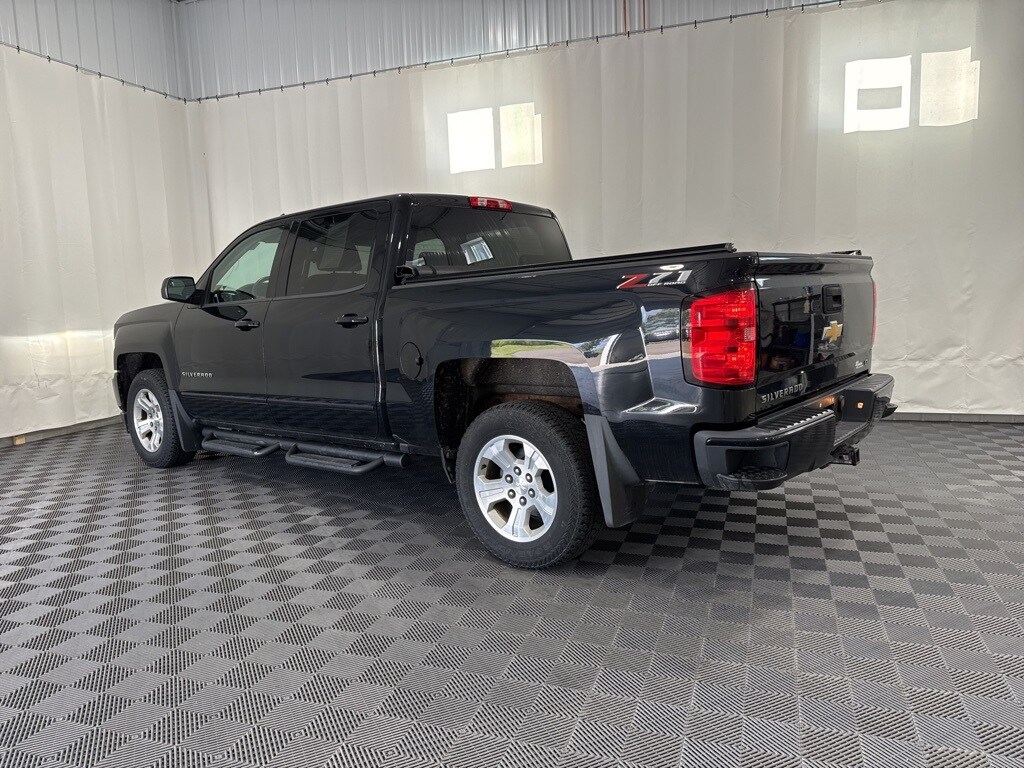 2018 Chevrolet Silverado 1500 LT2 Z71 photo 2