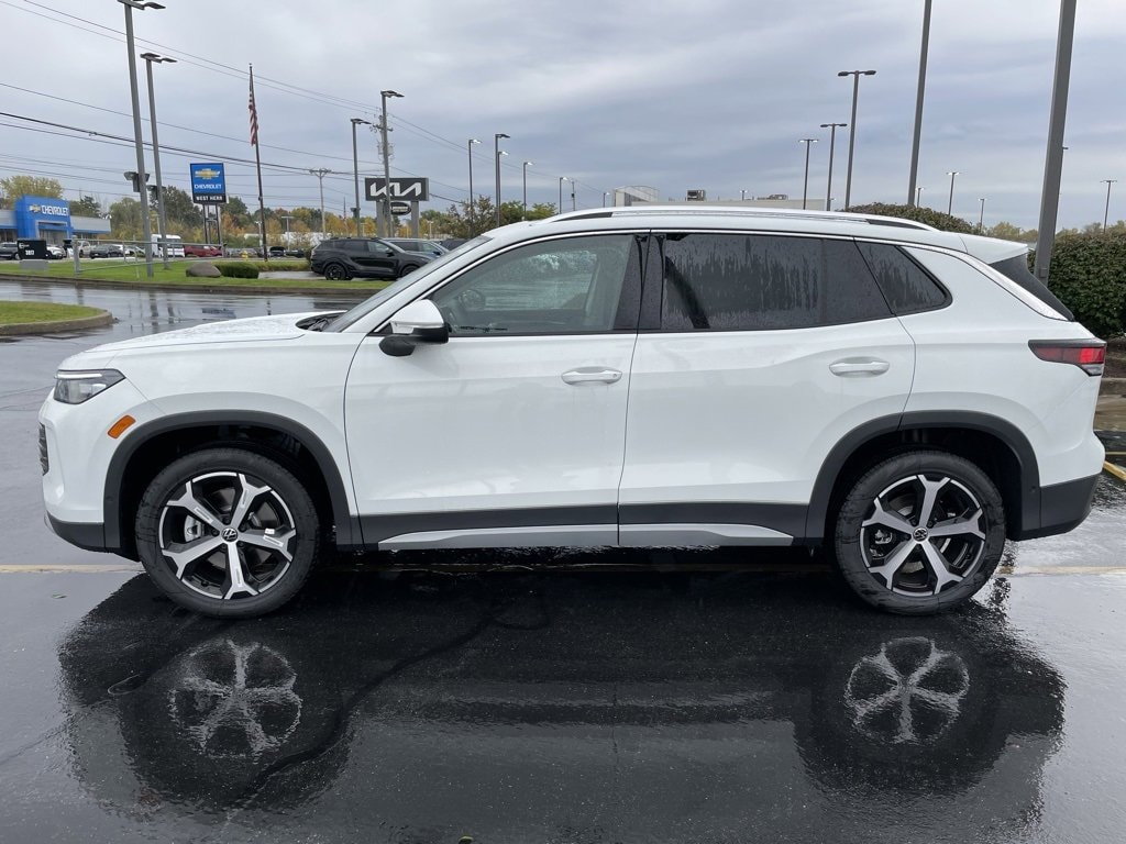 New 2025 Volkswagen Tiguan SE 2.0T SE 4MOTION