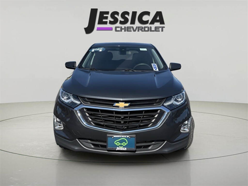 2020 Chevrolet Equinox LT photo 2