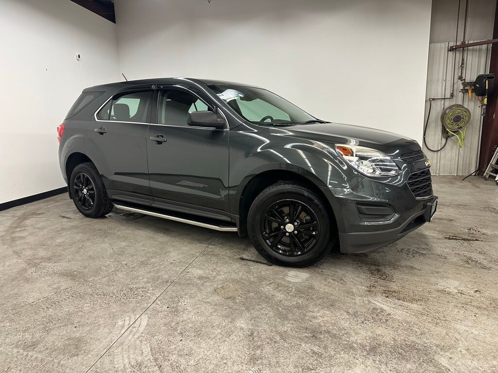 Used 2017 Chevrolet Equinox LS SUV