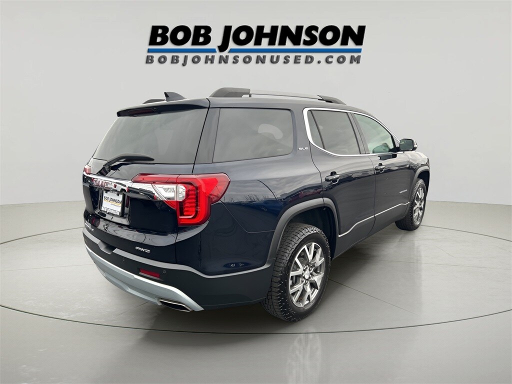 2022 Gmc Acadia SLE photo 3