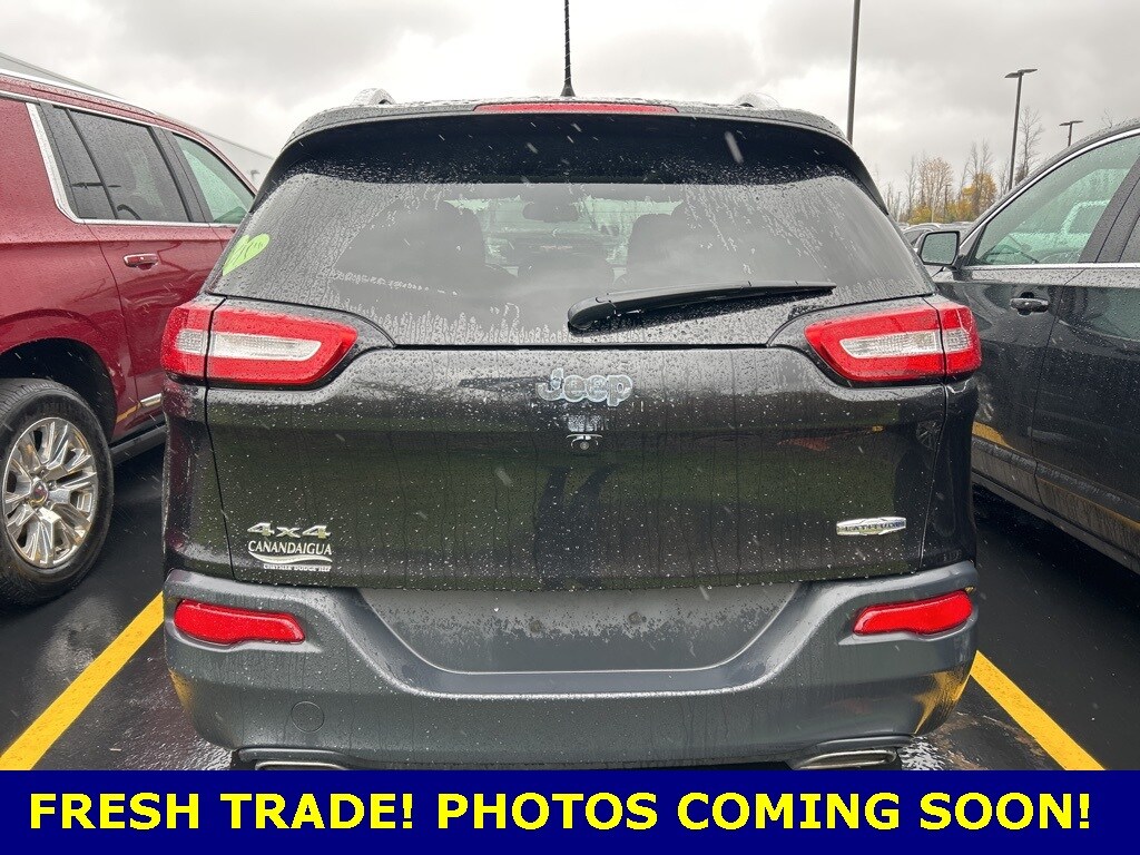 2016 Jeep Cherokee Latitude photo 3