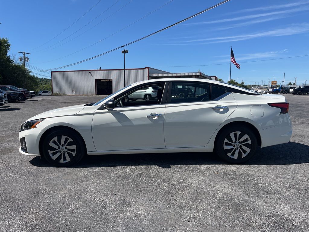 2025 Nissan Altima 2.5 S photo 4