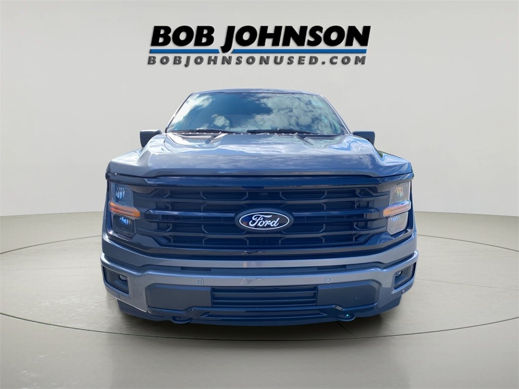 2025 Ford F-150 XLT photo 2