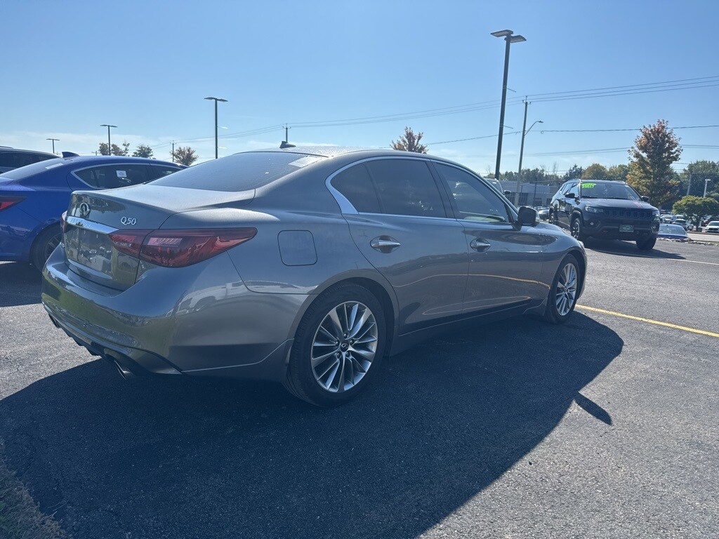 2022 Infiniti Q50 LUXE AWD photo 4