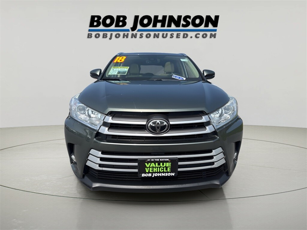 2018 Toyota Highlander SE photo 2