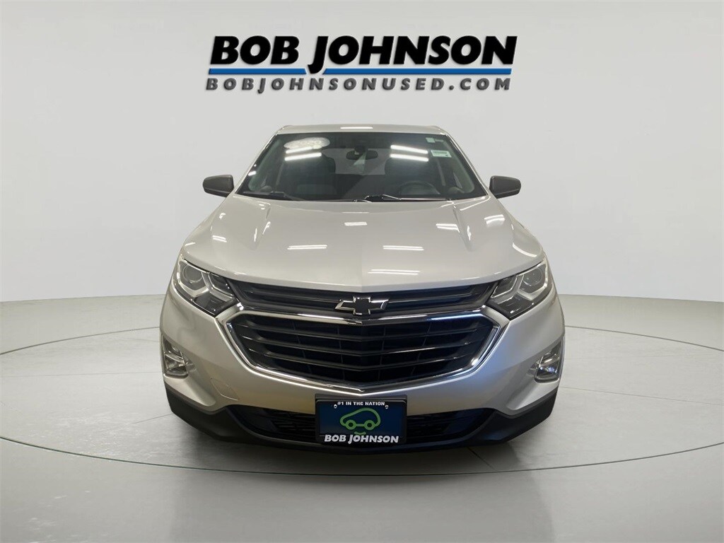 2020 Chevrolet Equinox LS photo 2