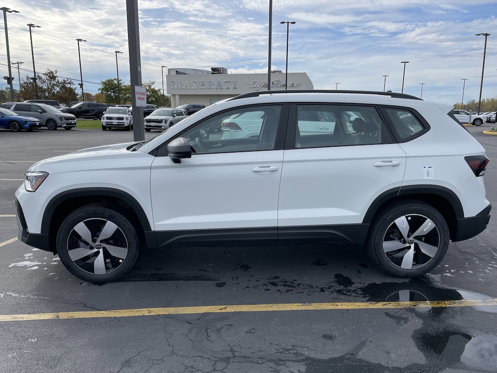 New 2025 Volkswagen Taos S S 4MOTION