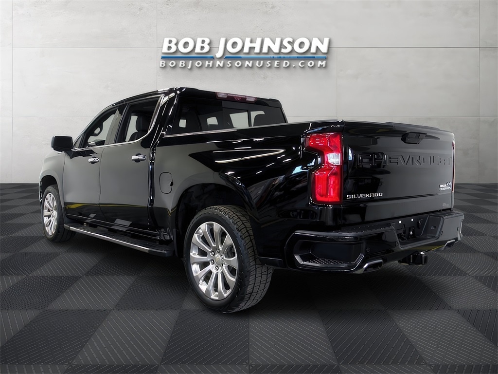 Used 2022 Chevrolet Silverado 1500 Limited High Country with VIN 1GCUYHED0NZ152688 for sale in Rochester, NY