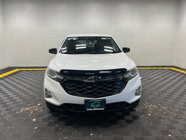 2019 Chevrolet Equinox LT photo 2