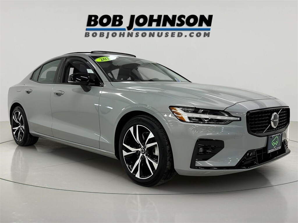 Used 2025 Volvo S60 B5 Core Sedan