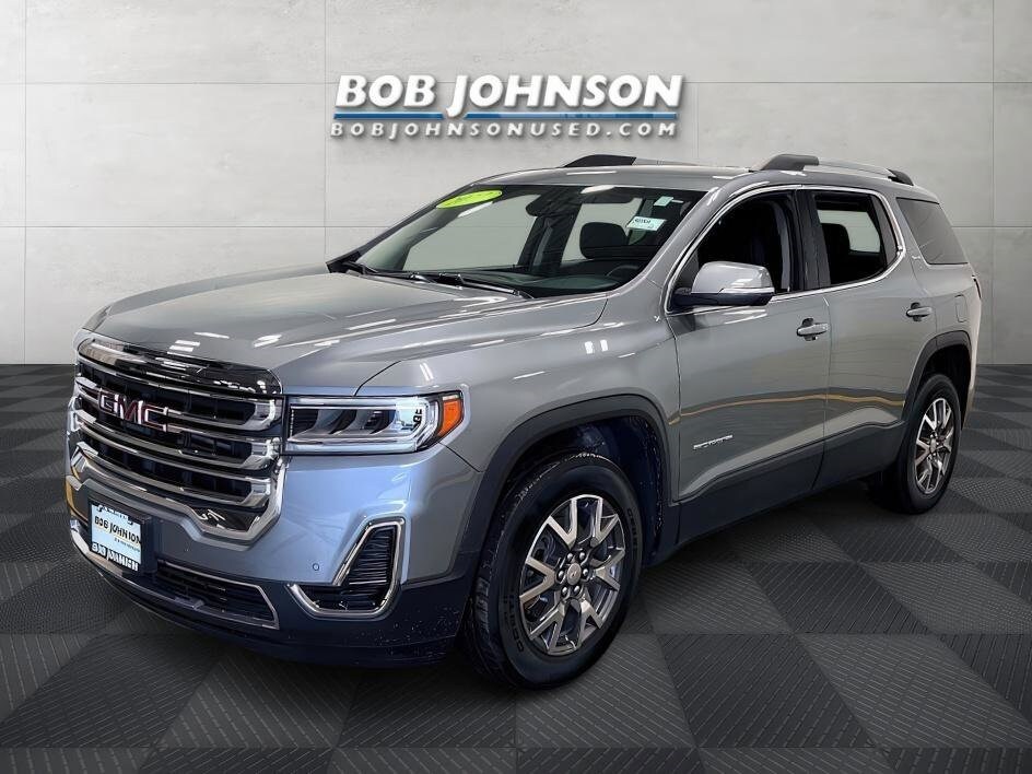 Used 2023 GMC Acadia SLE with VIN 1GKKNRL4XPZ218602 for sale in Rochester, NY
