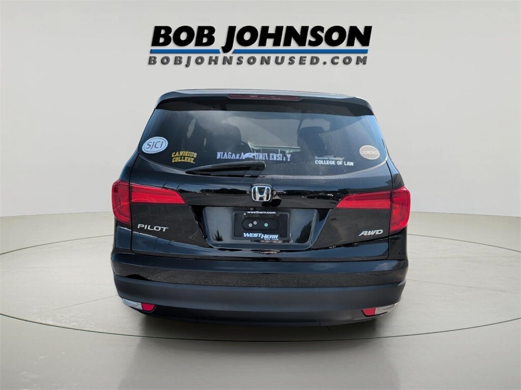 2016 Honda Pilot LX photo 4