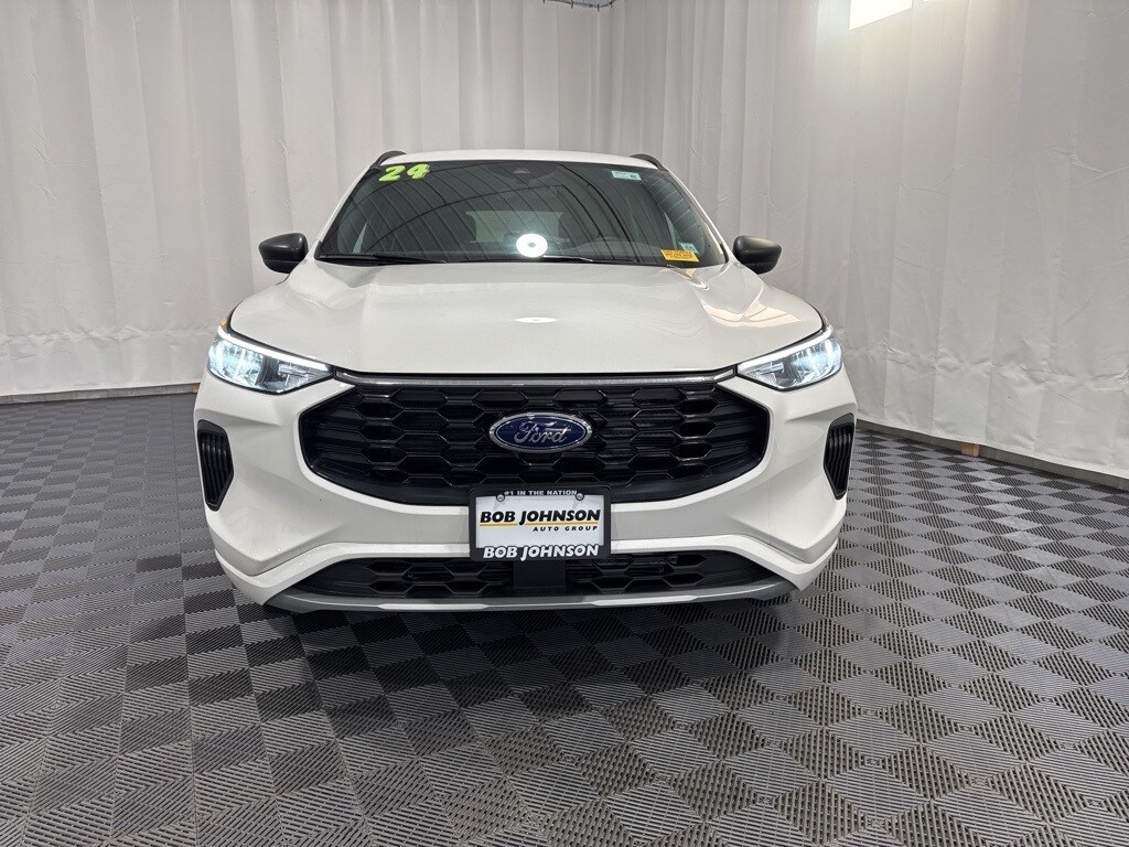 2024 Ford Escape ST-Line photo 3
