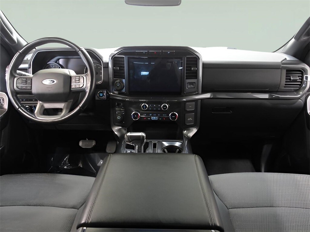 2022 Ford F-150 XLT photo 2
