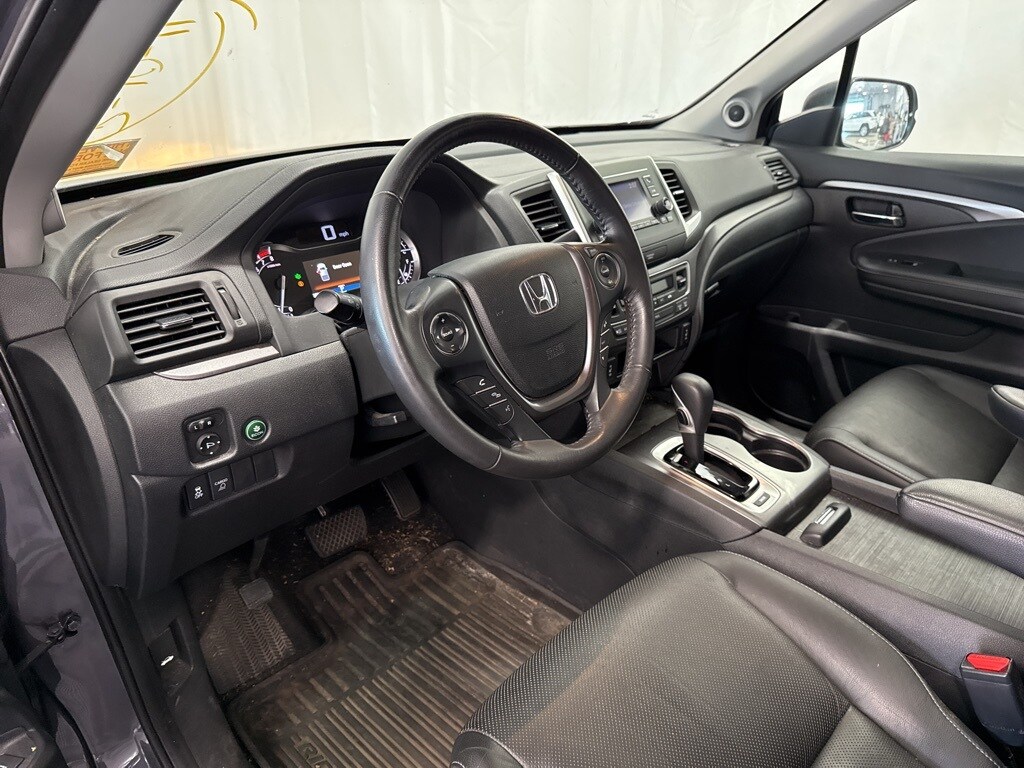 2019 Honda Ridgeline RTL photo 4