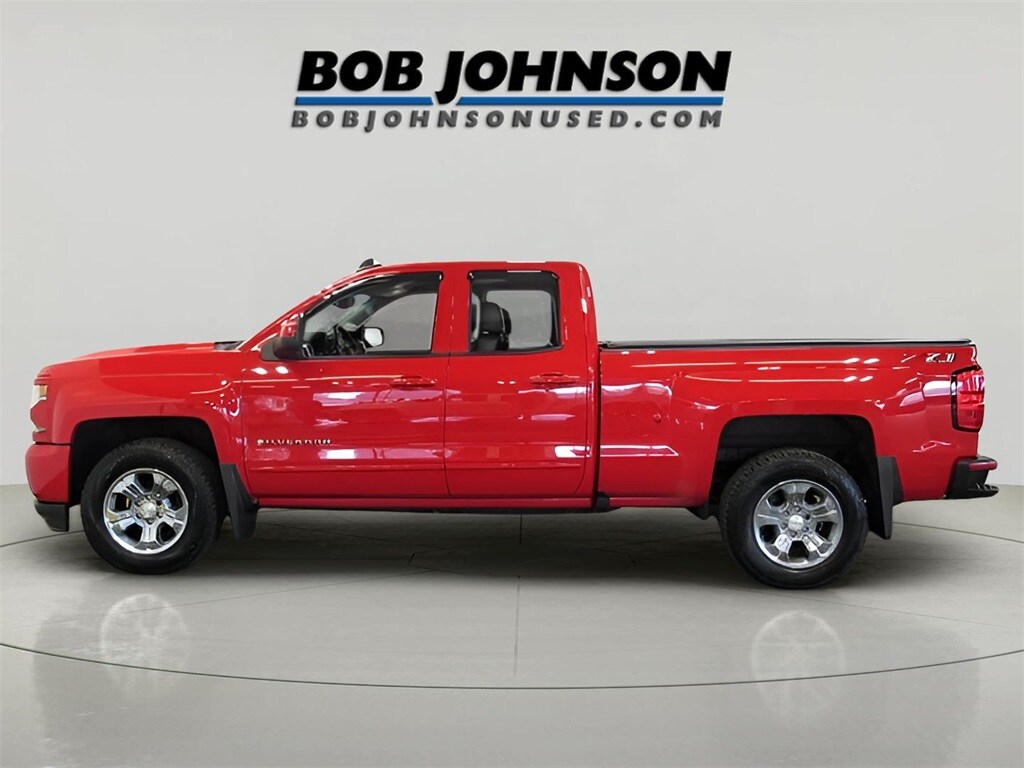 2018 Chevrolet Silverado 1500 LT photo 4