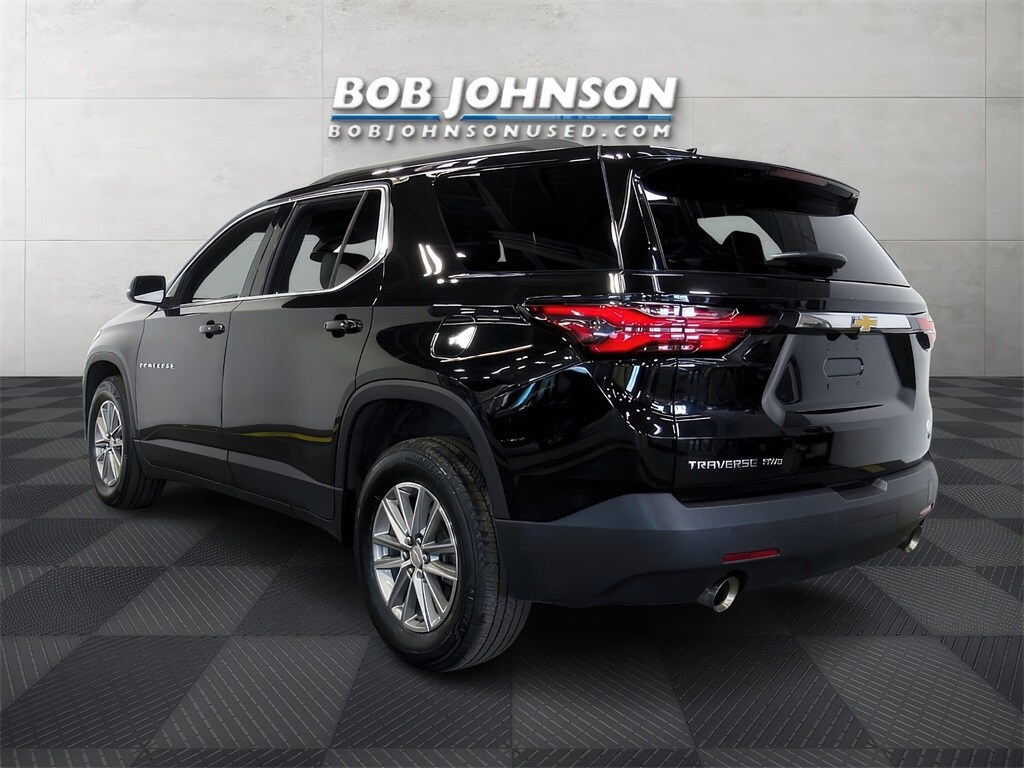 Used 2023 Chevrolet Traverse 3LT with VIN 1GNEVHKW1PJ224154 for sale in Rochester, NY