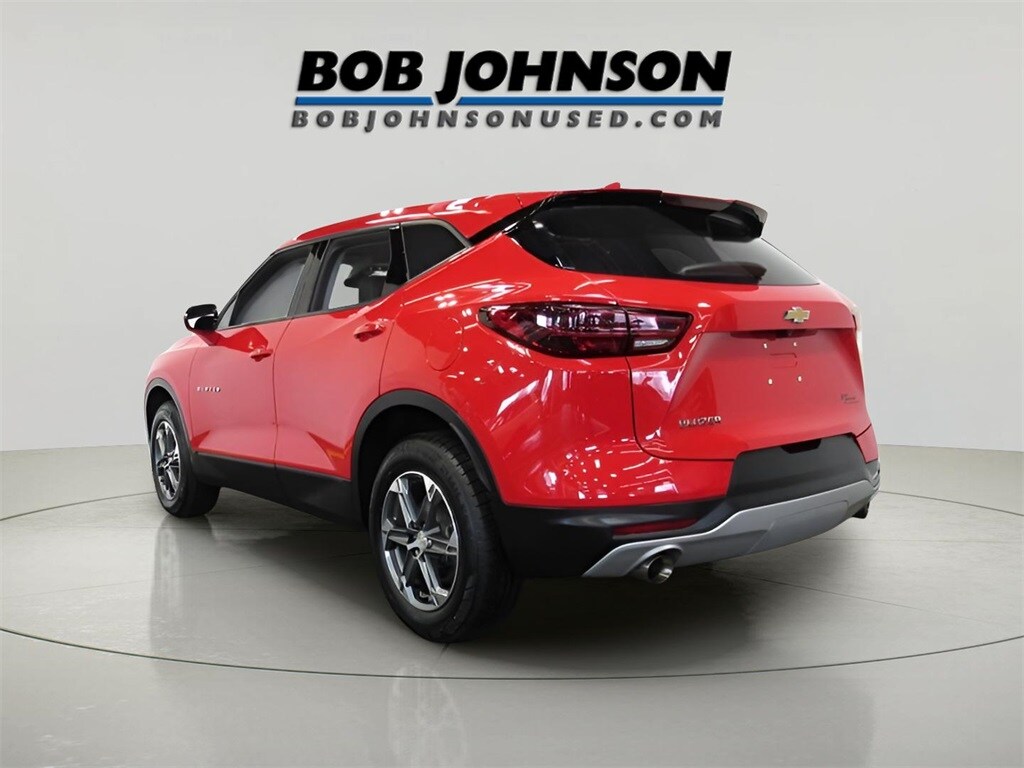 2023 Chevrolet Blazer 2LT photo 2