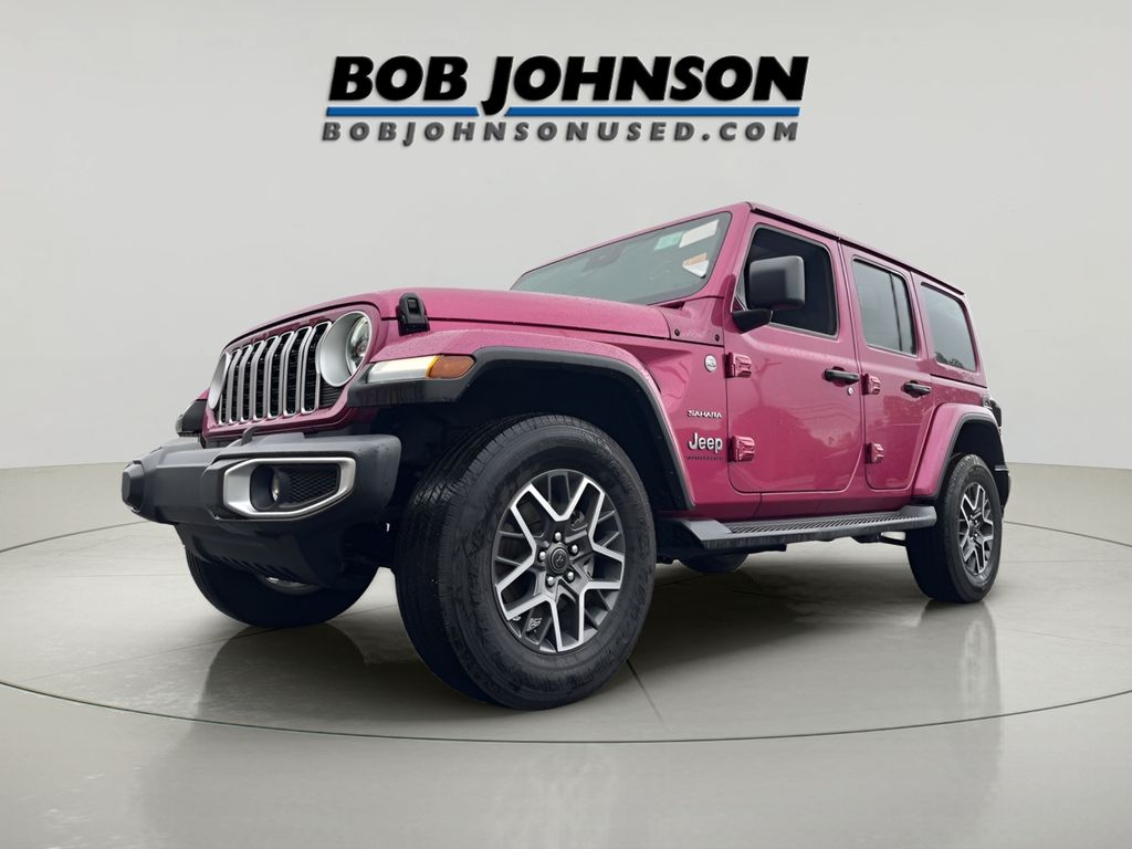 2024 Jeep Wrangler Sahara photo 3