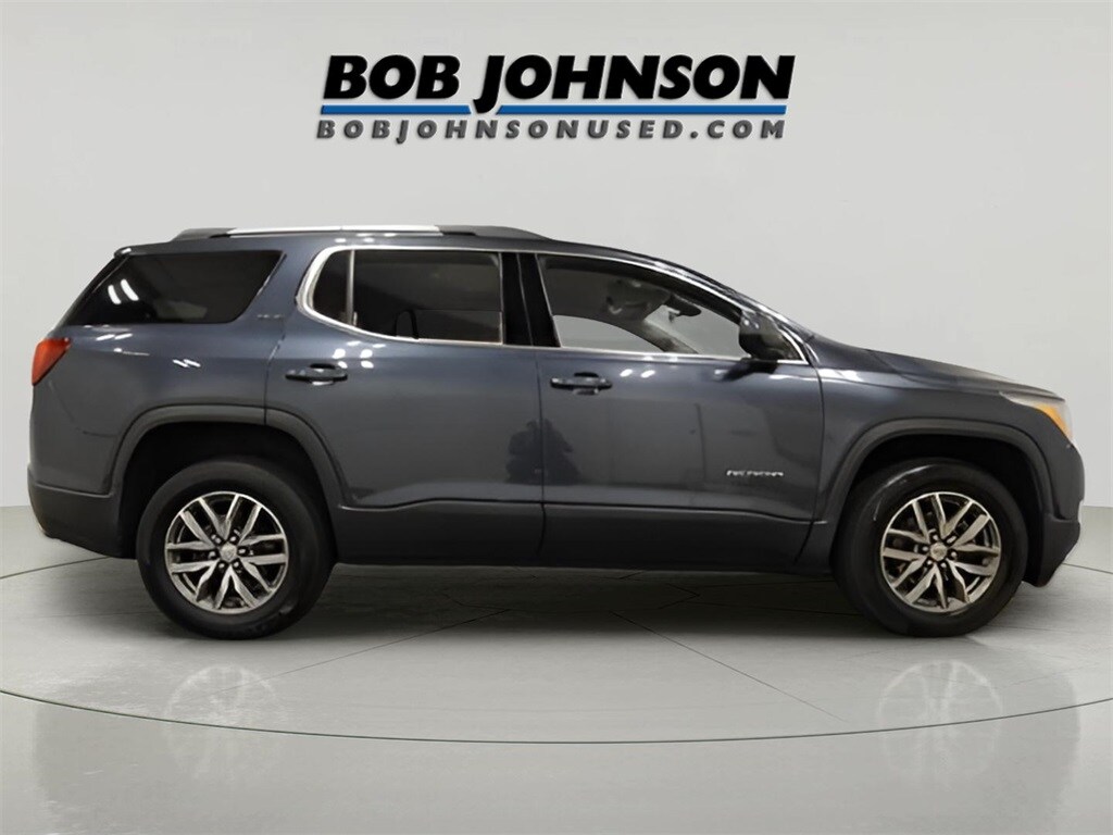 2019 Gmc Acadia SLE photo 3