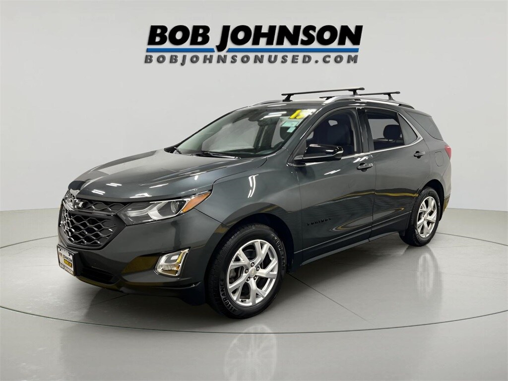 2019 Chevrolet Equinox LT photo 2