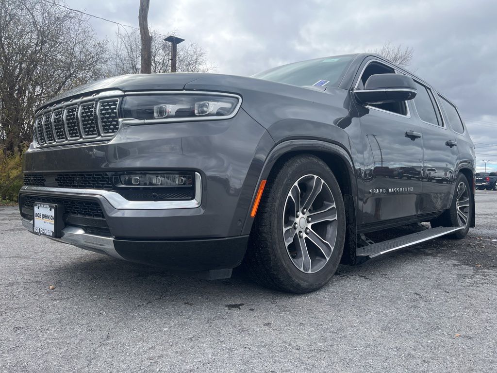 2022 Jeep Grand Wagoneer I photo 3
