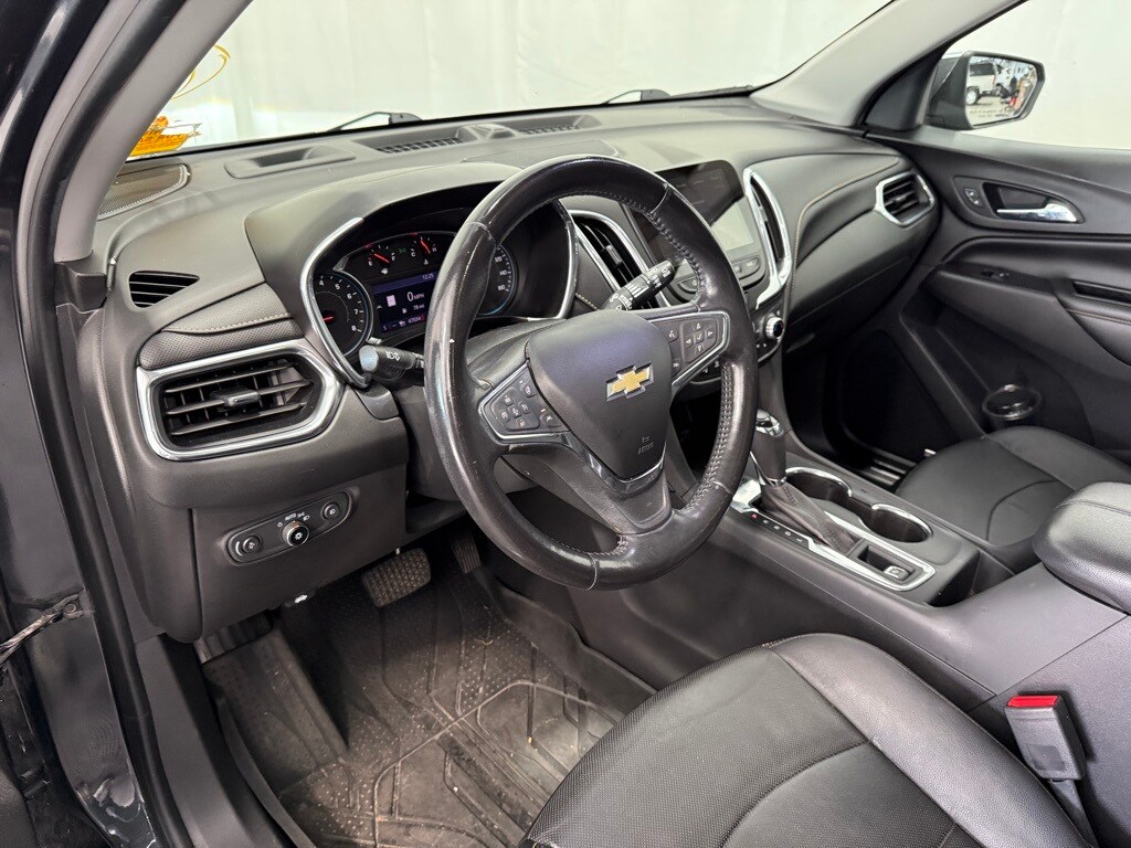 2020 Chevrolet Equinox Premier photo 3