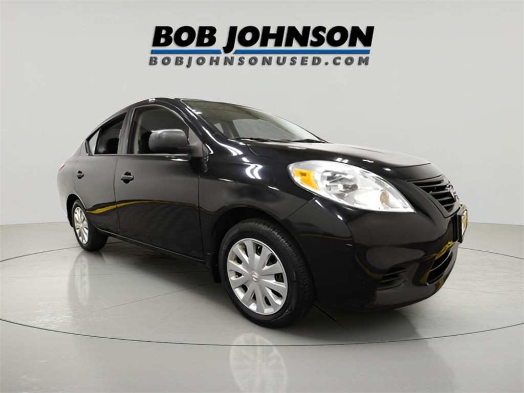 Used 2014 Nissan Versa 1.6 S Sedan