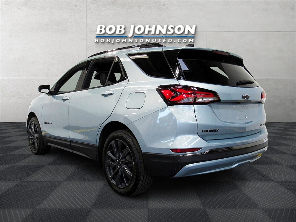 Used 2022 Chevrolet Equinox RS with VIN 2GNAXWEV5N6129932 for sale in Rochester, NY