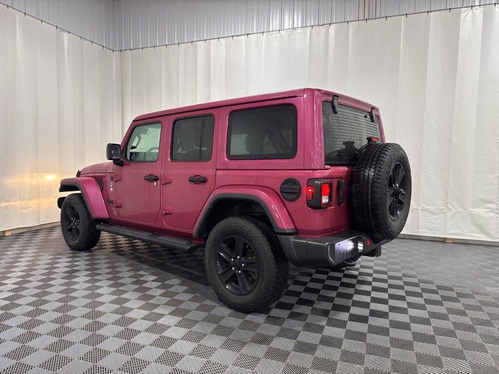Used 2022 Jeep Wrangler Unlimited Sahara Altitude SUV