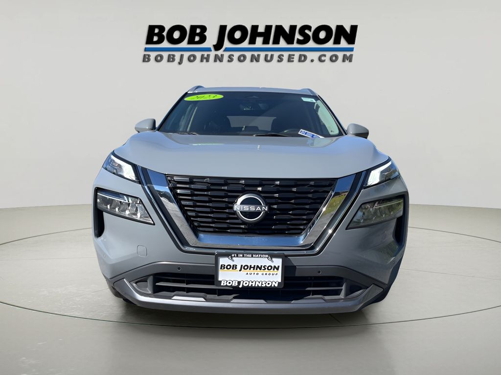 2023 Nissan Rogue SL photo 2
