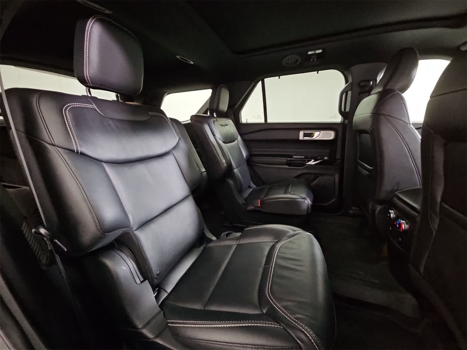 Thumbnail: 2021 Ford Explorer - 21