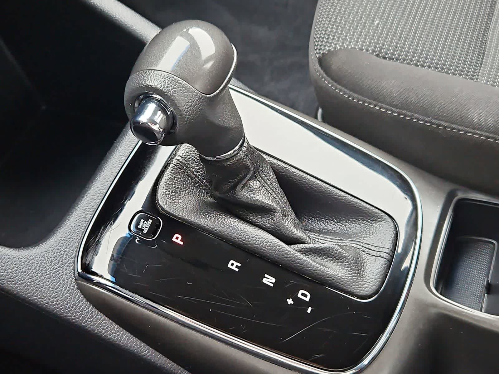 Thumbnail: 2017 Kia Forte - 30