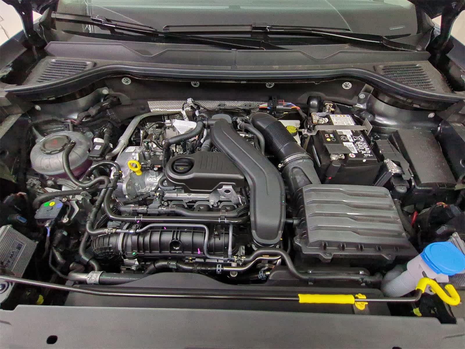 Thumbnail: 2025 Volkswagen Taos - 14