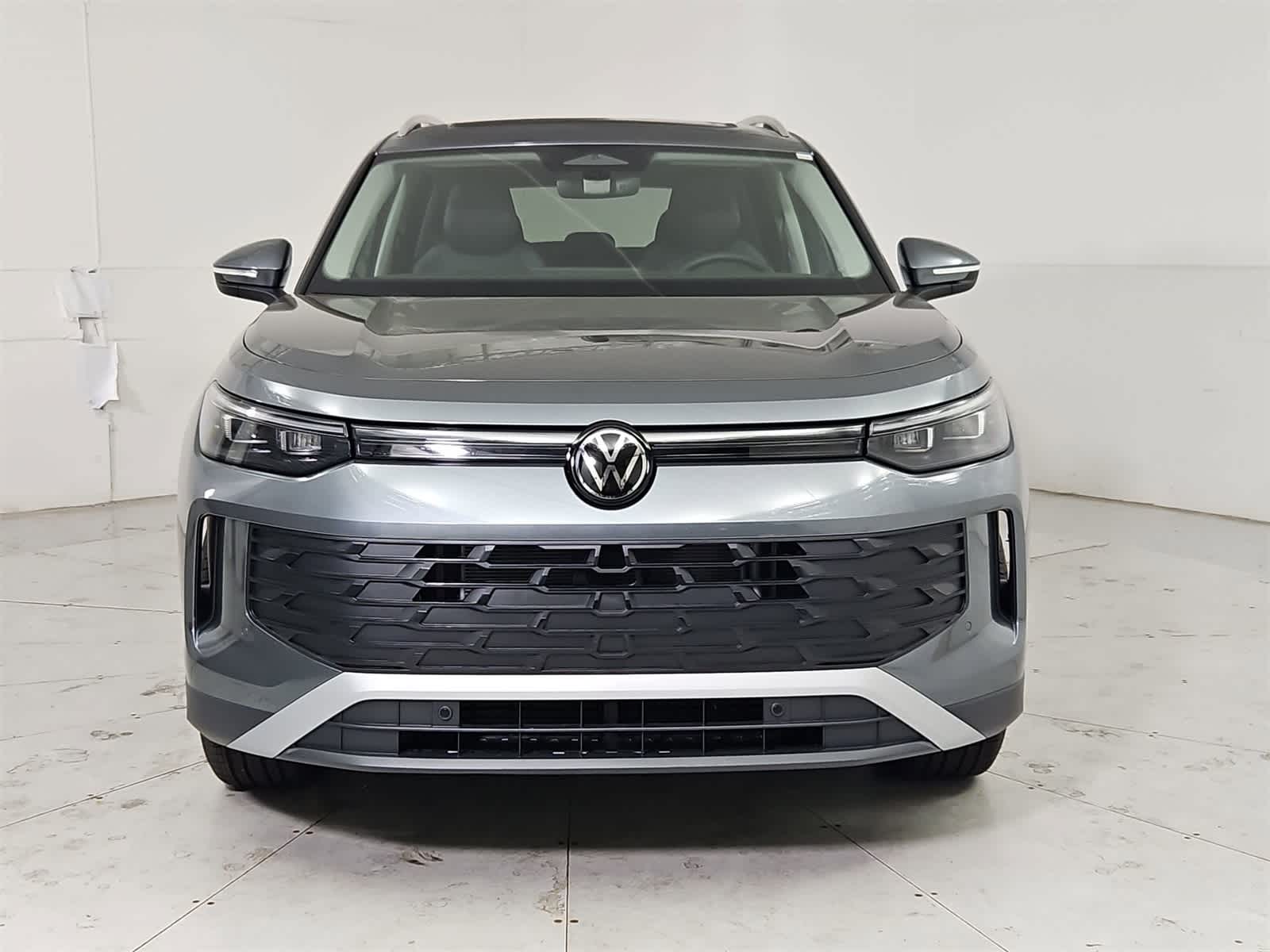 Thumbnail: 2025 Volkswagen Tiguan - 9