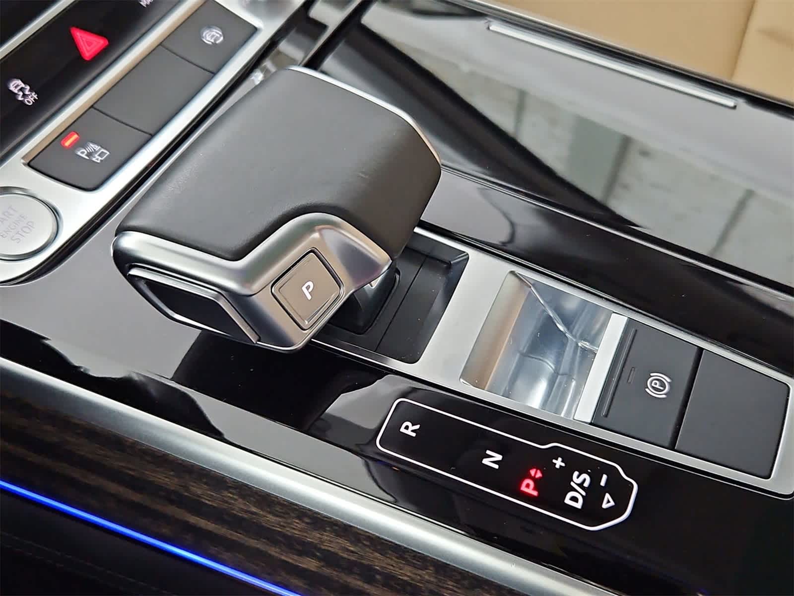 Thumbnail: 2020 Audi A8 - 34