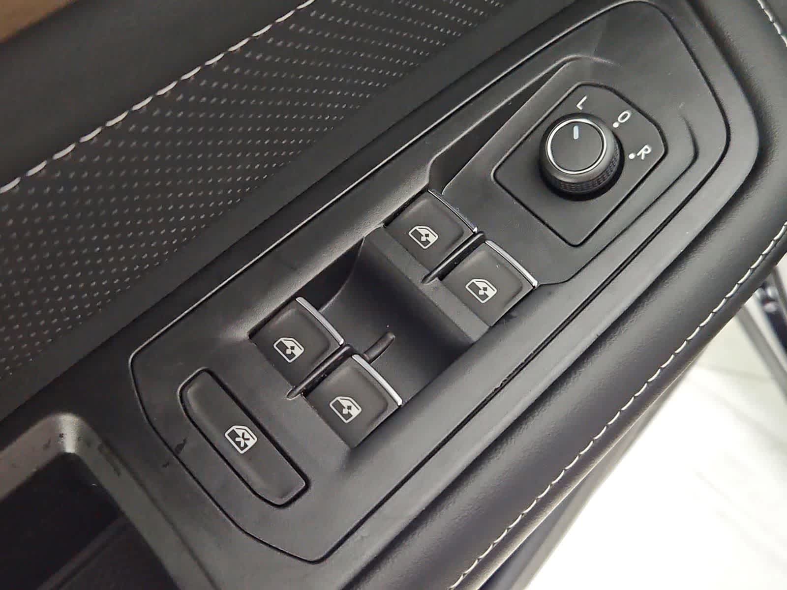 Thumbnail: 2026 Volkswagen Atlas - 17