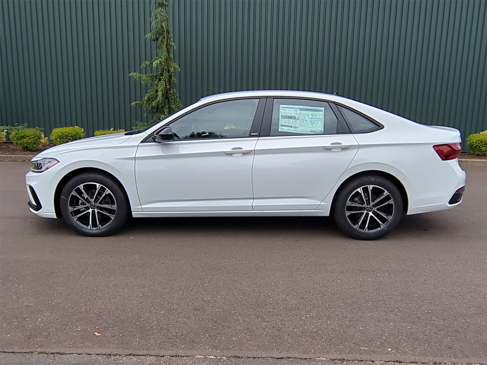 Thumbnail: 2025 Volkswagen Jetta - 3