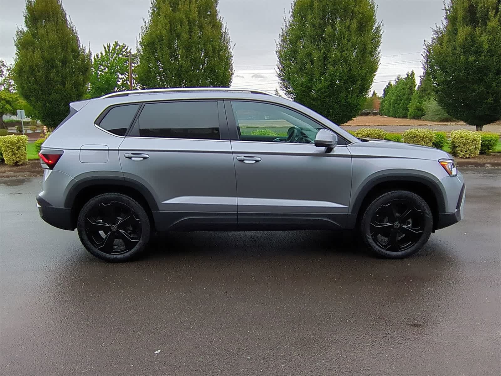 Thumbnail: 2025 Volkswagen Taos - 7