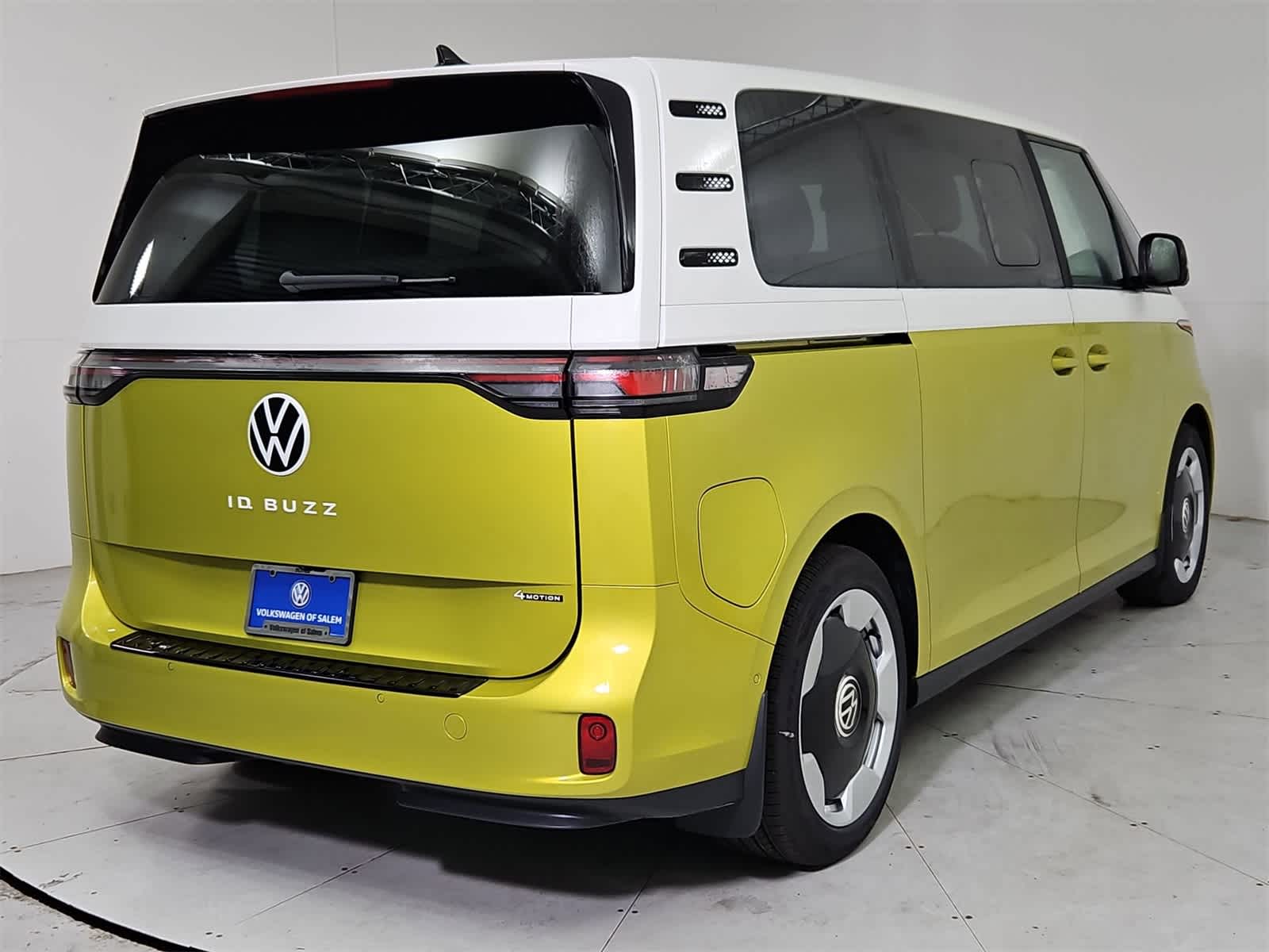 Thumbnail: 2025 Volkswagen ID.Buzz - 6